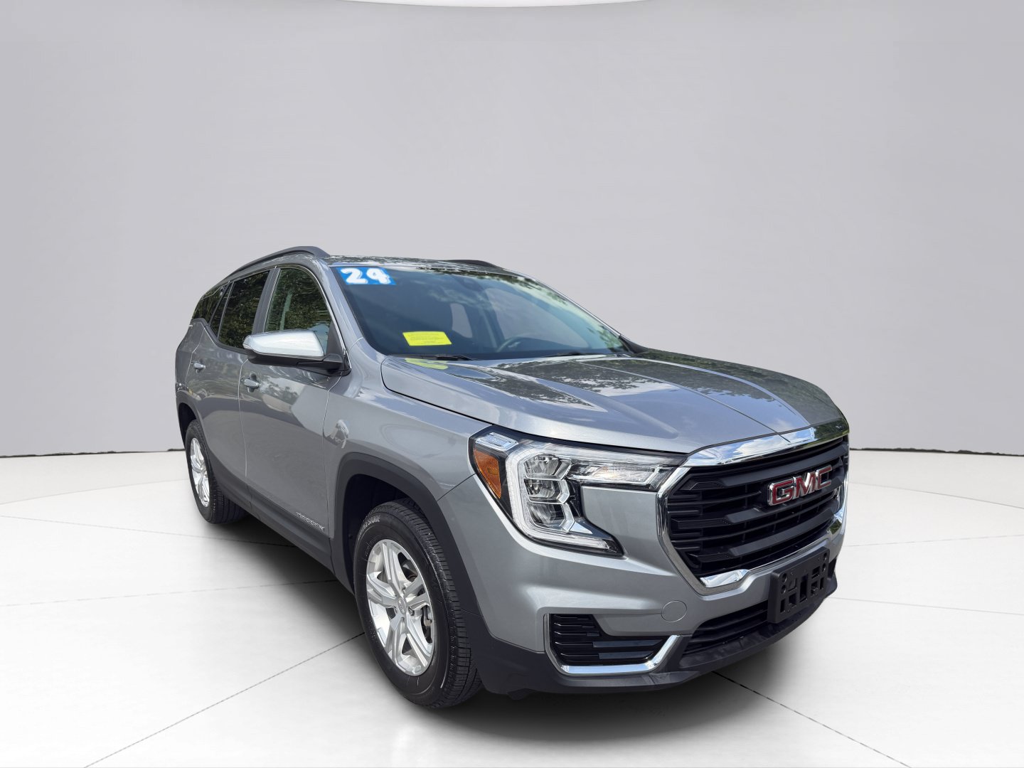 Used 2024 GMC Terrain SLE w/ Driver Convenience Package AWD/4WD image 8