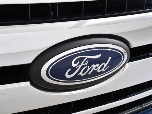 Used 2018 Ford F150 XLT w/ Equipment Group 301A Mid image 20