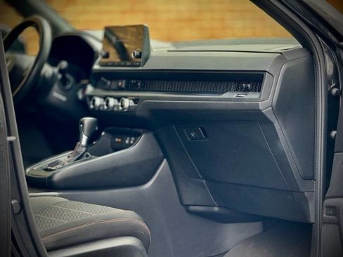 Used 2024 Honda CR-V Sport image 10