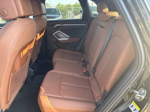Used 2020 Audi Q3 2.0T Premium Plus w/ Premium Plus Package AWD/4WD image 10