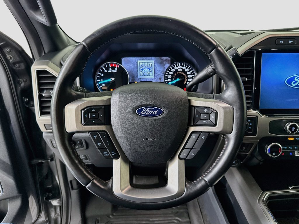 Used 2022 Ford F350 Platinum w/ FX4 Off-Road Package AWD/4WD image 13