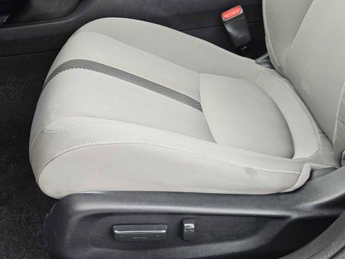 Used 2019 Honda Civic EX image 22