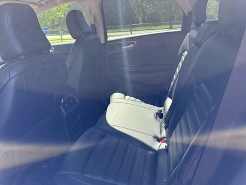 Used 2022 Ford Edge SEL w/ Convenience Package AWD/4WD image 9