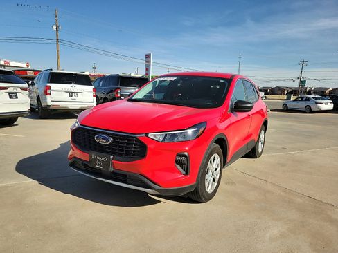 Used 2024 Ford Escape Active image 3
