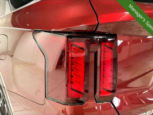 Used 2025 Kia Sorento EX w/ Panoramic Sunroof Package FWD image 39
