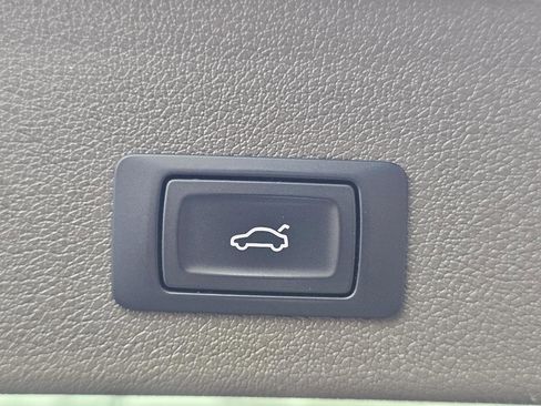 Used 2017 Audi Q5 2.0T Premium image 13