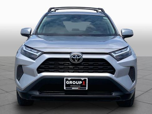 Used 2023 Toyota RAV4 XLE w/ Convenience Package FWD image 4