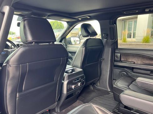 Used 2021 Ford Expedition Max Limited AWD/4WD image 12