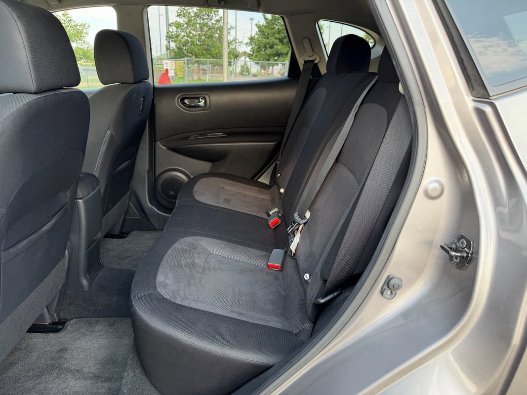 Used 2012 Nissan Rogue S w/ Special Edition Pkg AWD/4WD image 12