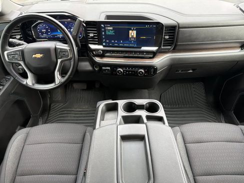 Used 2023 Chevrolet Silverado 1500 LT w/ Z71 Off-Road Package image 3