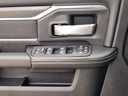 New 2026 RAM 2500 Big Horn AWD/4WD image 19
