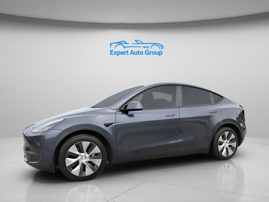 Used 2023 Tesla Model Y Long Range AWD/4WD image 4