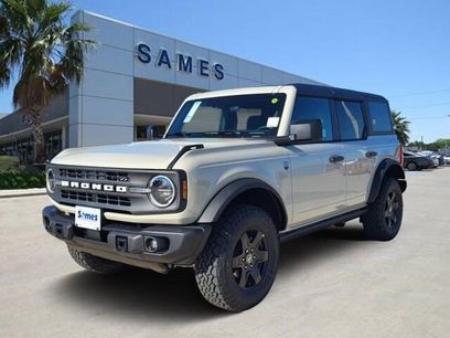 New 2025 Ford Bronco Big Bend w/ Black Diamond Package
