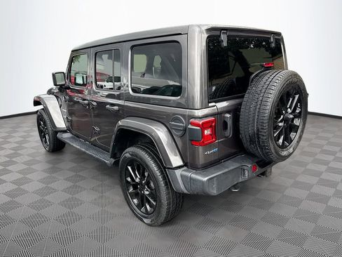 Used 2021 Jeep Wrangler Unlimited Sahara w/ Cold Weather Group AWD/4WD image 8