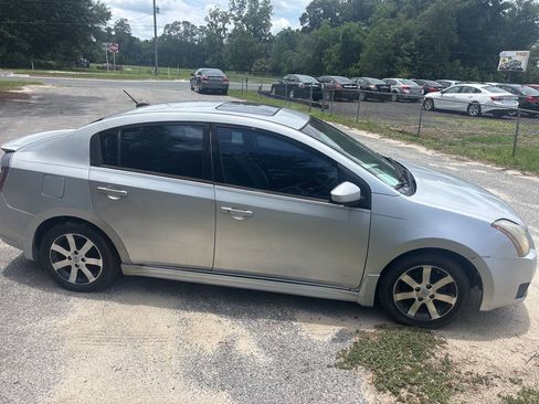 Used 2012 Nissan Sentra 2.0 SR w/ Special Edition Pkg FWD image 7