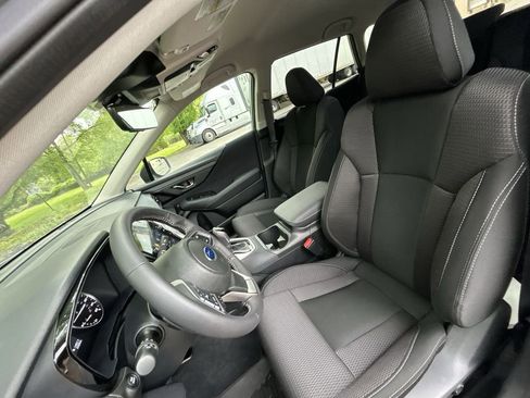 Certified 2025 Subaru Outback Premium w/ Popular Package #1 AWD/4WD image 15