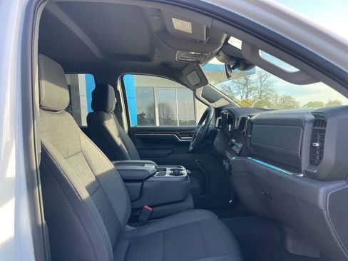 Used 2023 Chevrolet Silverado 1500 LT image 16