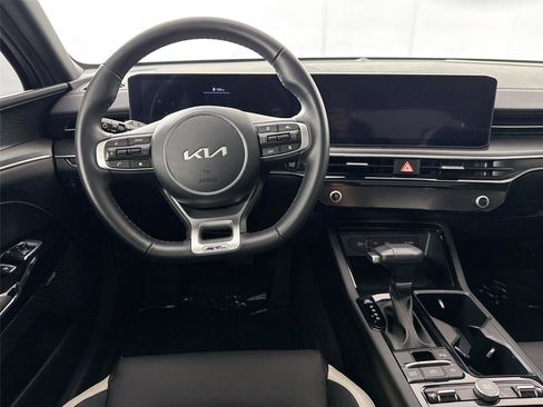 Used 2025 Kia K5 GT-Line w/ GT-Line Premium Package FWD image 31