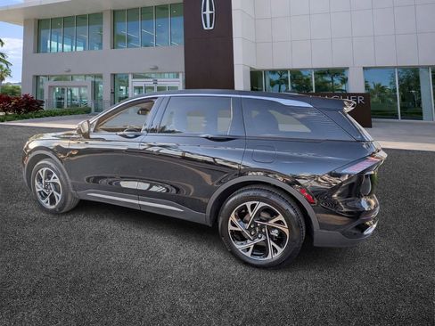New 2025 Lincoln Nautilus Premier AWD/4WD image 5