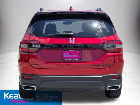 Certified 2025 Honda Pilot Black Edition image 7