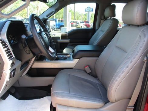 Used 2016 Ford F150 Lariat w/ Equipment Group 502A Luxury AWD/4WD image 6