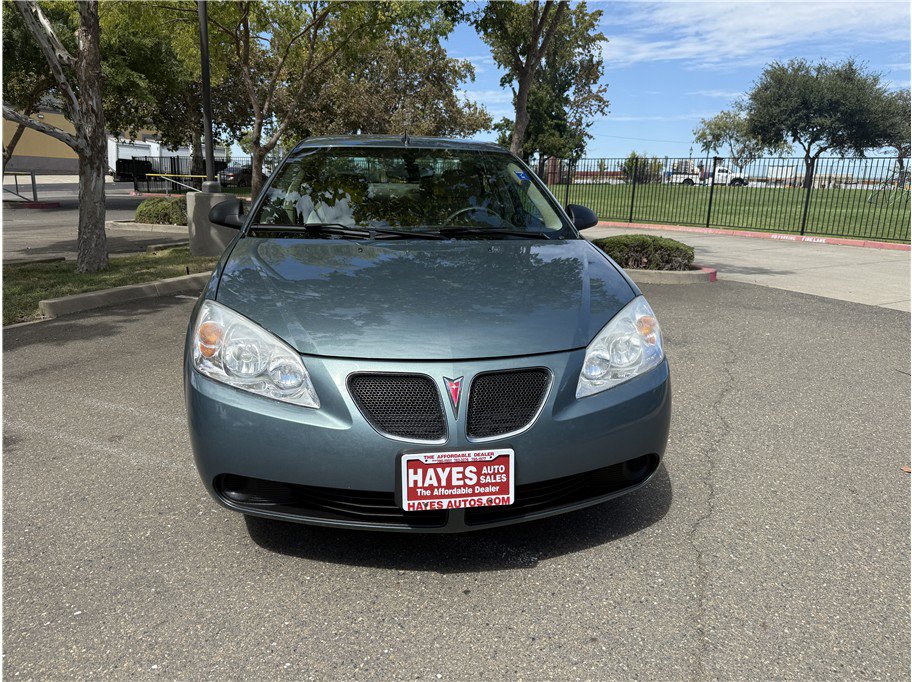 Used 2009 Pontiac G6 Sedan FWD image 2