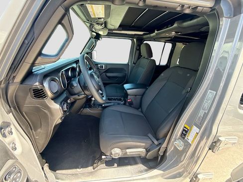 Used 2023 Jeep Wrangler Unlimited w/ Sun & Screen Package AWD/4WD image 23