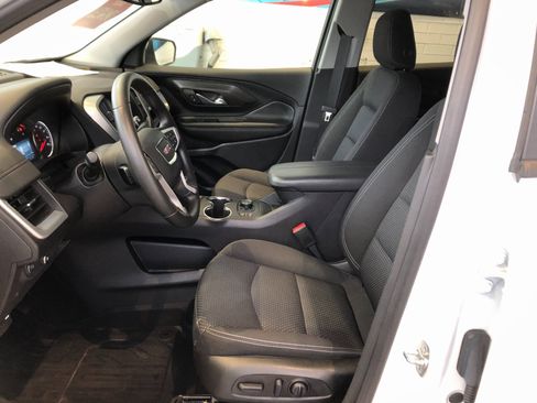 Used 2024 GMC Terrain SLE w/ Driver Convenience Package image 20