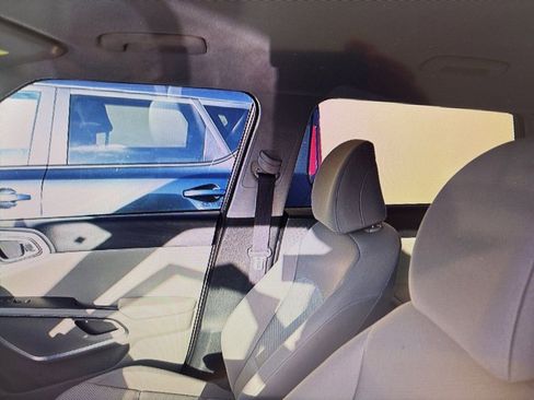 Used 2025 Kia Soul LX image 14