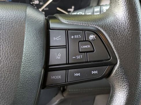 Used 2024 Toyota Sienna LE w/ LE Plus Package image 19