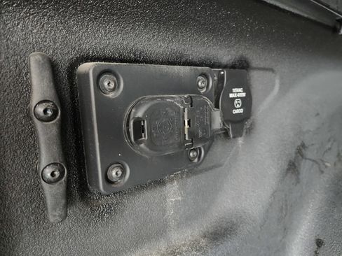 Used 2022 RAM 2500 Big Horn w/ Level C Equiment Group image 33