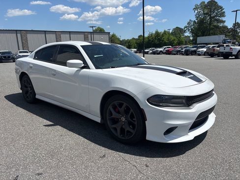 Used 2019 Dodge Charger GT w/ Driver Confidence Group image 9