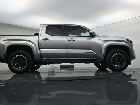 Used 2024 Toyota Tacoma TRD Sport w/ TRD Sport Upgrade Package AWD/4WD image 38