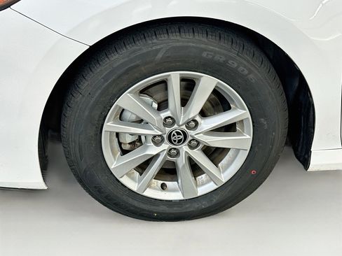 Used 2025 Toyota Camry LE FWD image 34