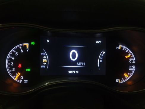 Used 2017 Jeep Grand Cherokee Overland AWD/4WD image 23