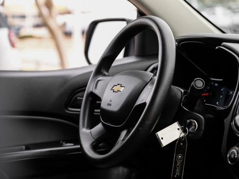 Used 2021 Chevrolet Colorado W/T image 11