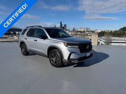 Certified 2025 Honda Pilot TrailSport