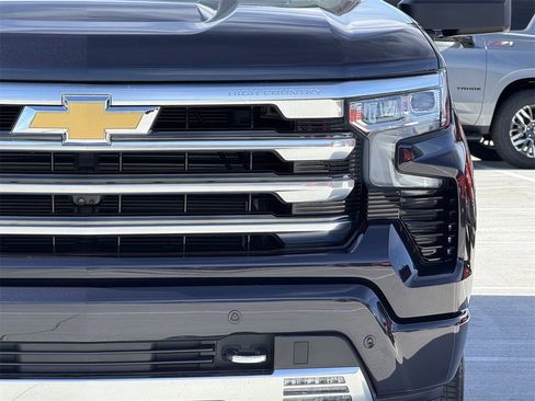 Certified 2024 Chevrolet Silverado 1500 High Country w/ High Country Premium Package image 9