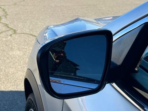 Used 2021 Nissan Rogue Sport S image 19