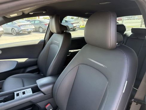 Used 2023 Hyundai Ioniq 6 SEL image 25