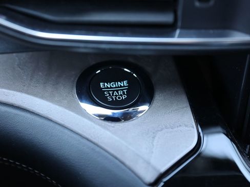 Used 2022 Ford Explorer Platinum w/ Equipment Group 601A image 34