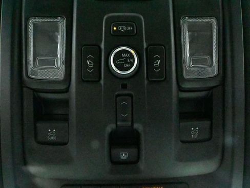 Used 2024 Chevrolet Tahoe High Country image 40