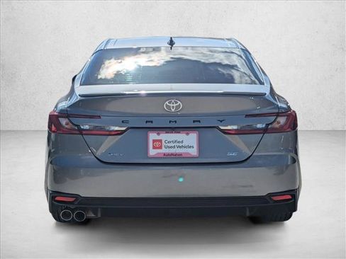 Used 2025 Toyota Camry SE FWD image 7