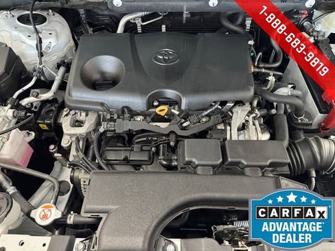 Used 2021 Toyota RAV4 XLE w/ Convenience Package image 7