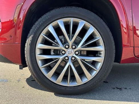 Used 2025 Buick Enclave Avenir w/ Super Cruise Package AWD/4WD image 11