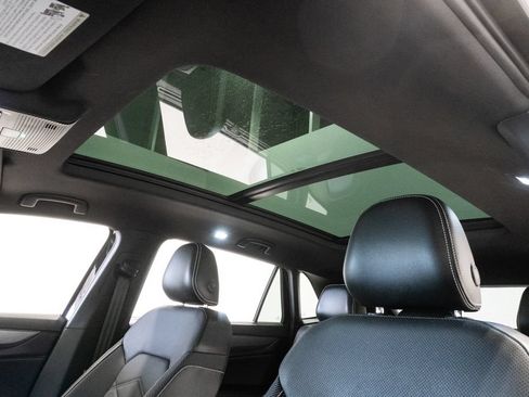 Used 2024 Volkswagen Atlas Cross Sport SE w/ Panoramic Sunroof Package AWD/4WD image 9