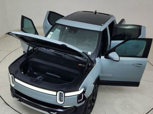 Used 2023 Rivian R1T Adventure image 83