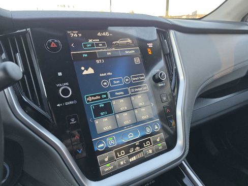 Used 2023 Subaru Outback Premium image 16