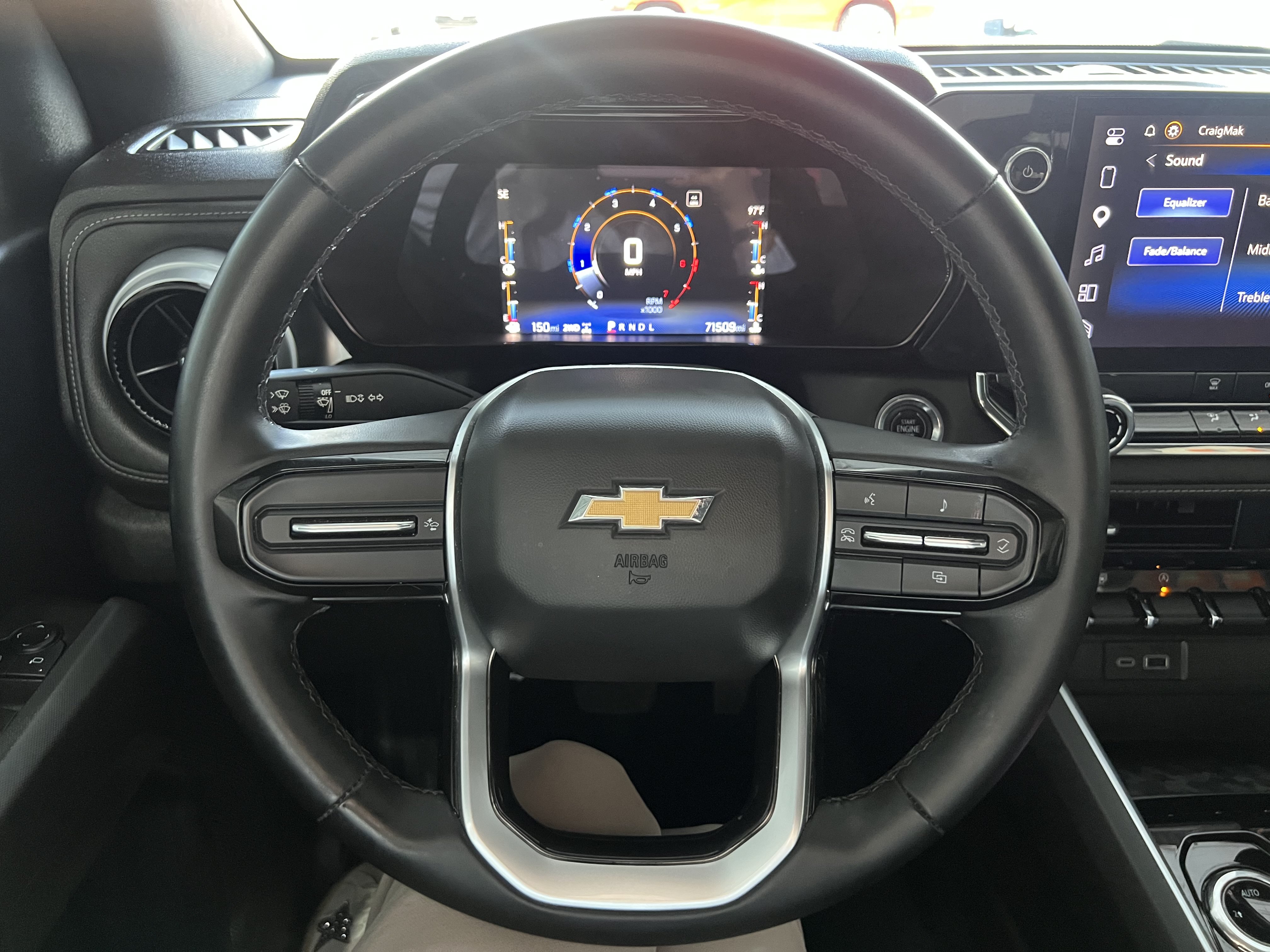 Used 2023 Chevrolet Colorado LT AWD/4WD image 11