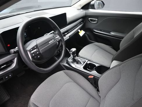 Used 2025 Kia K4 FWD image 19